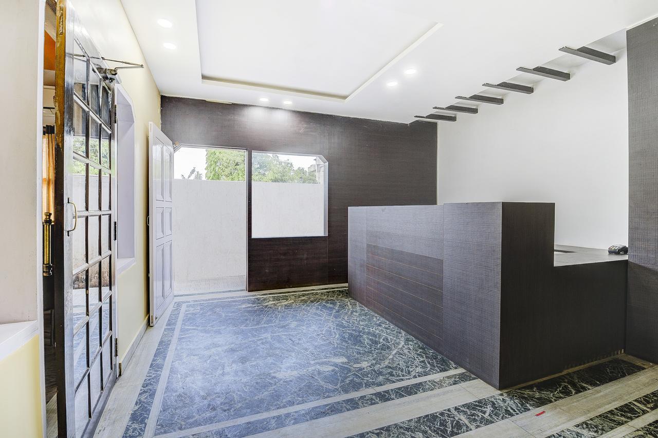 Oyo 13521 Sudhriti Hotel 西里古里 外观 照片