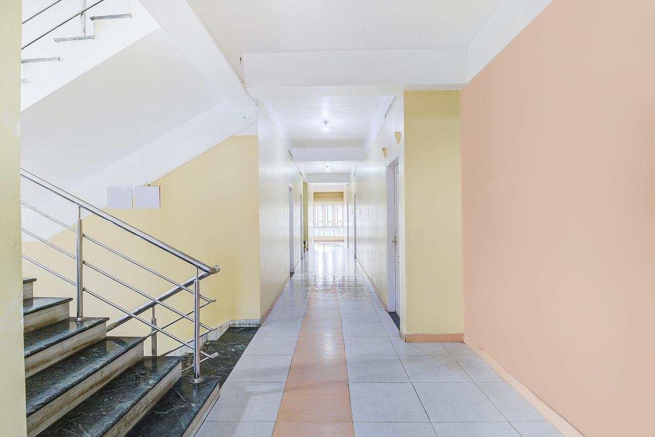 Oyo 13521 Sudhriti Hotel 西里古里 外观 照片